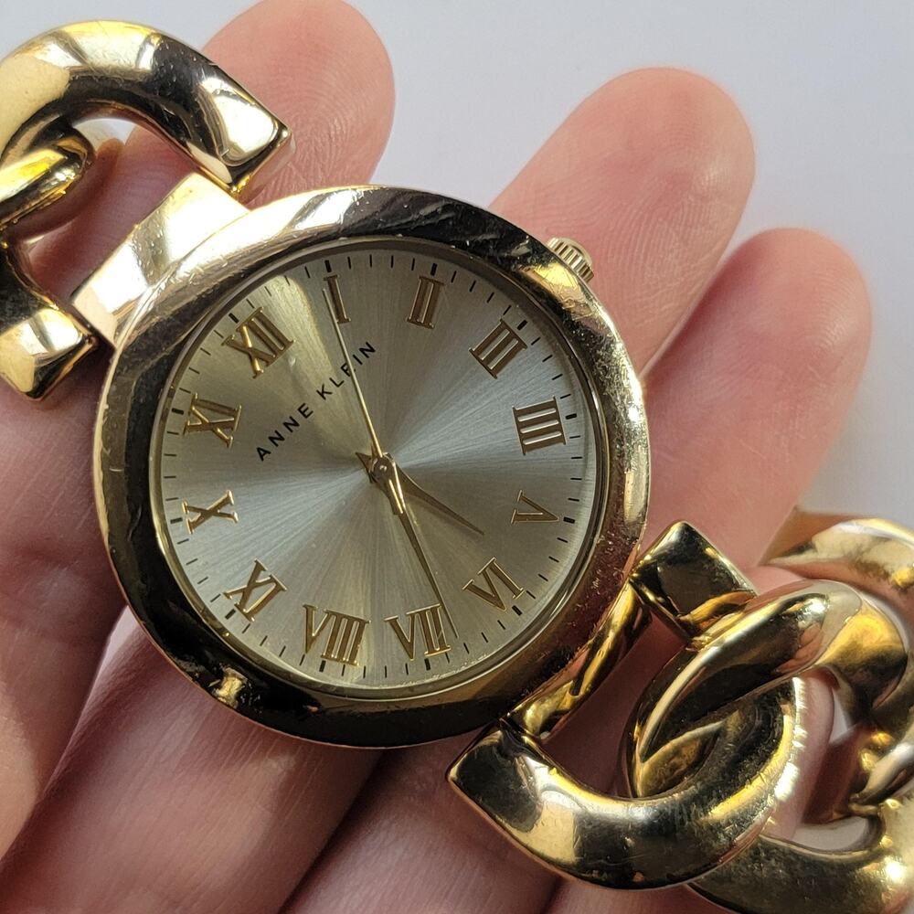 Vintage Anne Klein AK/1412 Womens Watch Gold Case Champagne Dial Bracelet Quartz
